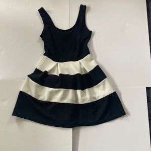 SOPRANO Black and white striped dress